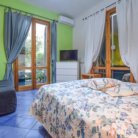 Apartamento Stunning In With Wifi Viareggio